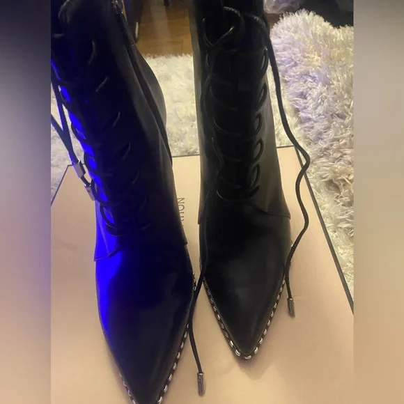 Gently Worn ‼️ Size 10 - Picture 3 of 10